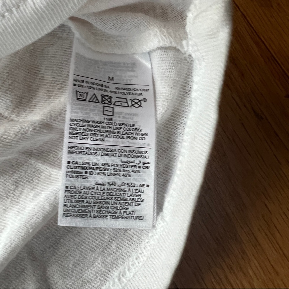Old Navy linen Tee M - Picture 2 of 4